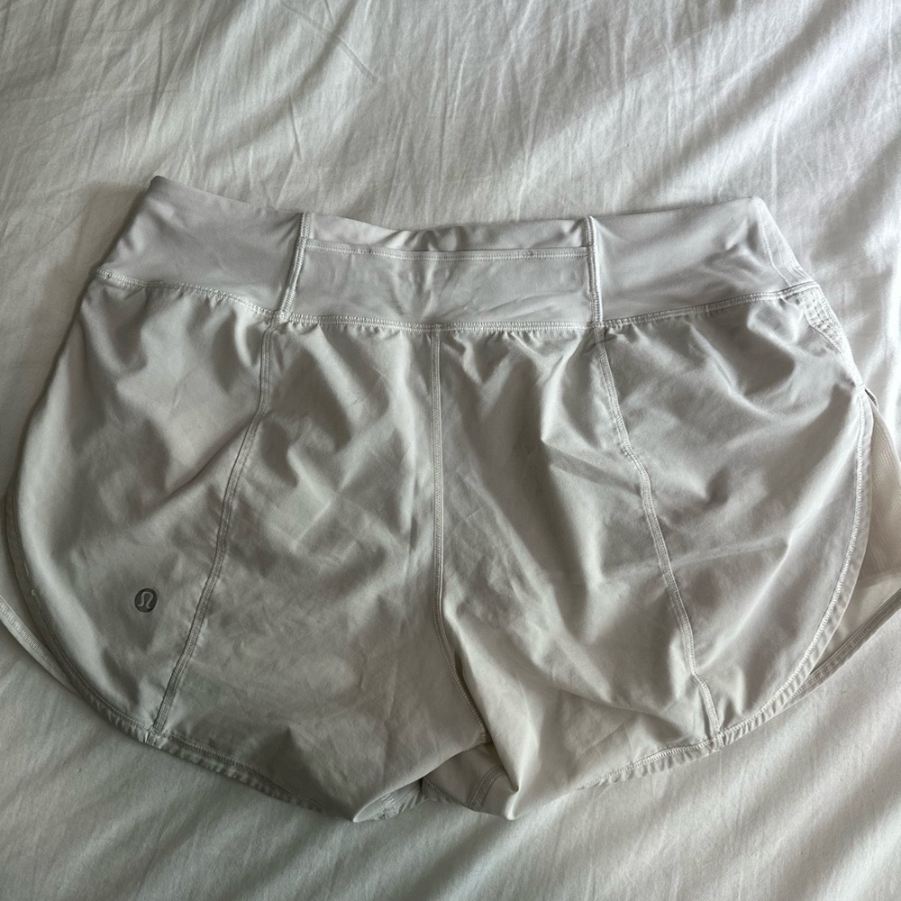 Lululemon Athletica White Athletic Shorts Lightweight Relaxed Fit